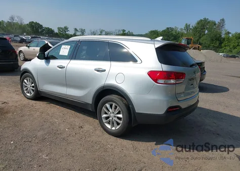 2016 Kia Sorento 2.4L Lx z USA, uszkodzony, nr VIN 5XYPGDA38GG041748